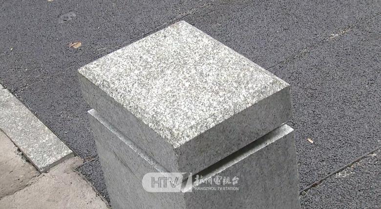 DƬ